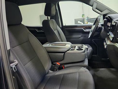 Used 2025 GMC Sierra 1500 Elevation image 24