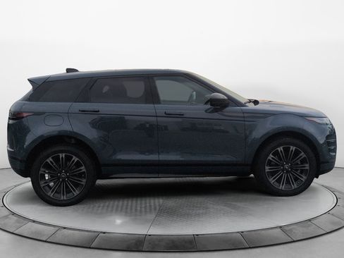 Used 2026 Land Rover Range Rover Evoque Dynamic SE image 8