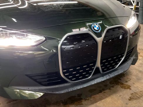 Used 2023 BMW i4 eDrive35 w/ Premium Package image 32