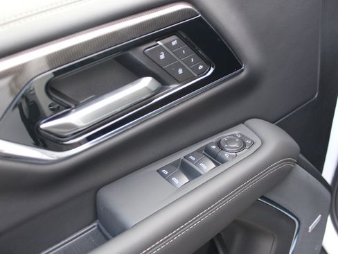 New 2026 GMC Yukon XL Elevation w/ Elevation Premium Package image 13