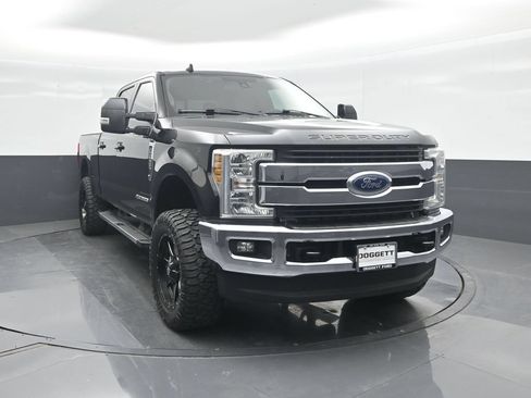 Used 2019 Ford F250 Lariat w/ Lariat Ultimate Package AWD/4WD image 8