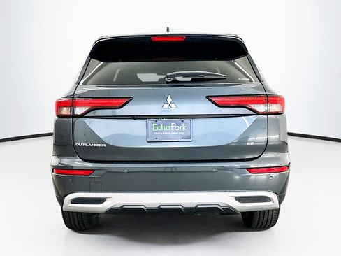 Used 2024 Mitsubishi Outlander SE image 7