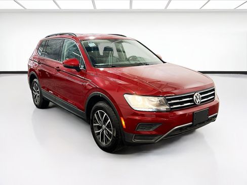 Used 2019 Volkswagen Tiguan SE FWD image 3