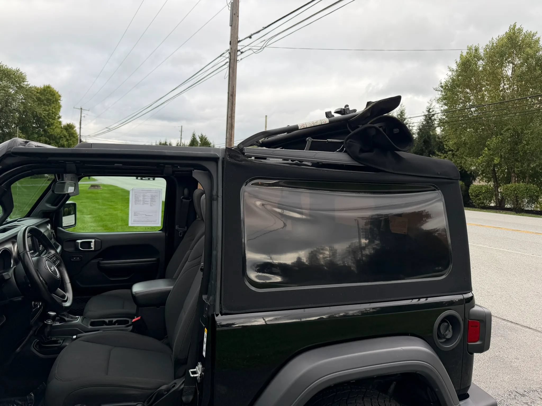 Used 2020 Jeep Wrangler Sport AWD/4WD image 33