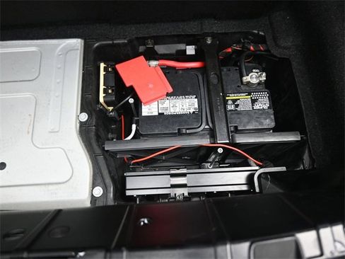 Used 2005 BMW Z4 2.5i image 28