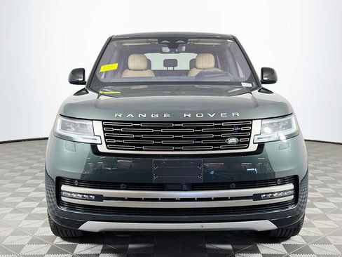 Used 2023 Land Rover Range Rover SE AWD/4WD image 2