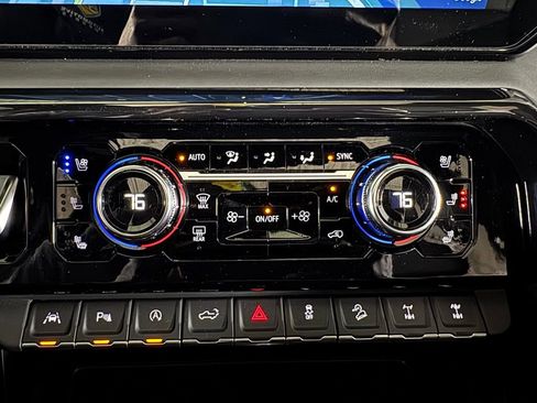 Used 2024 GMC Sierra 1500 AT4X image 50