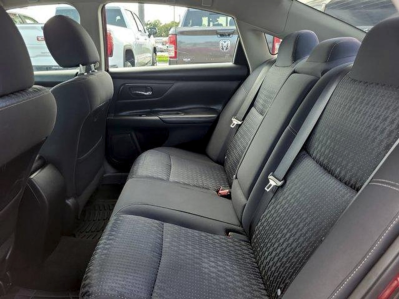 Used 2016 Nissan Altima 2.5 S w/ Power Driver Seat Package FWD image 12