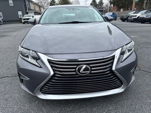 Used 2017 Lexus ES 350 350 w/ Navigation System Package image 8