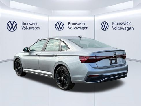 New 2026 Volkswagen Jetta SE image 3