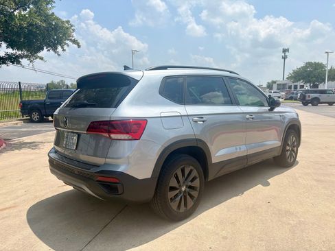 Used 2024 Volkswagen Taos S w/ MDO Package FWD image 3