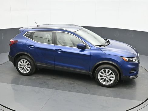 Used 2022 Nissan Rogue Sport SV w/ Technology Package image 23