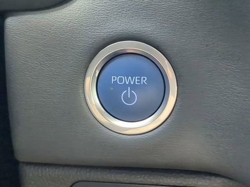 Used 2024 Toyota Tundra Platinum image 28