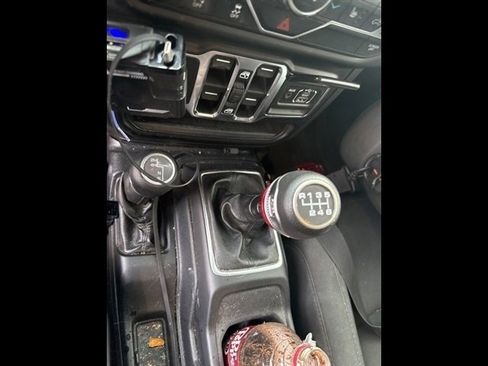 Used 2021 Jeep Wrangler Unlimited Sport image 13