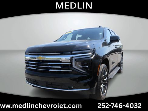 Used 2025 Chevrolet Tahoe LT w/ Comfort Package AWD/4WD image 4