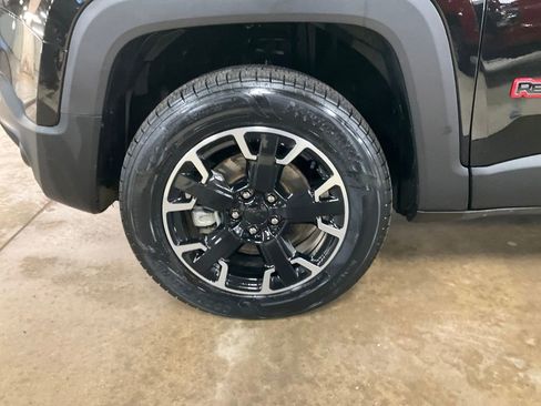 Certified 2023 Jeep Renegade Trailhawk image 11