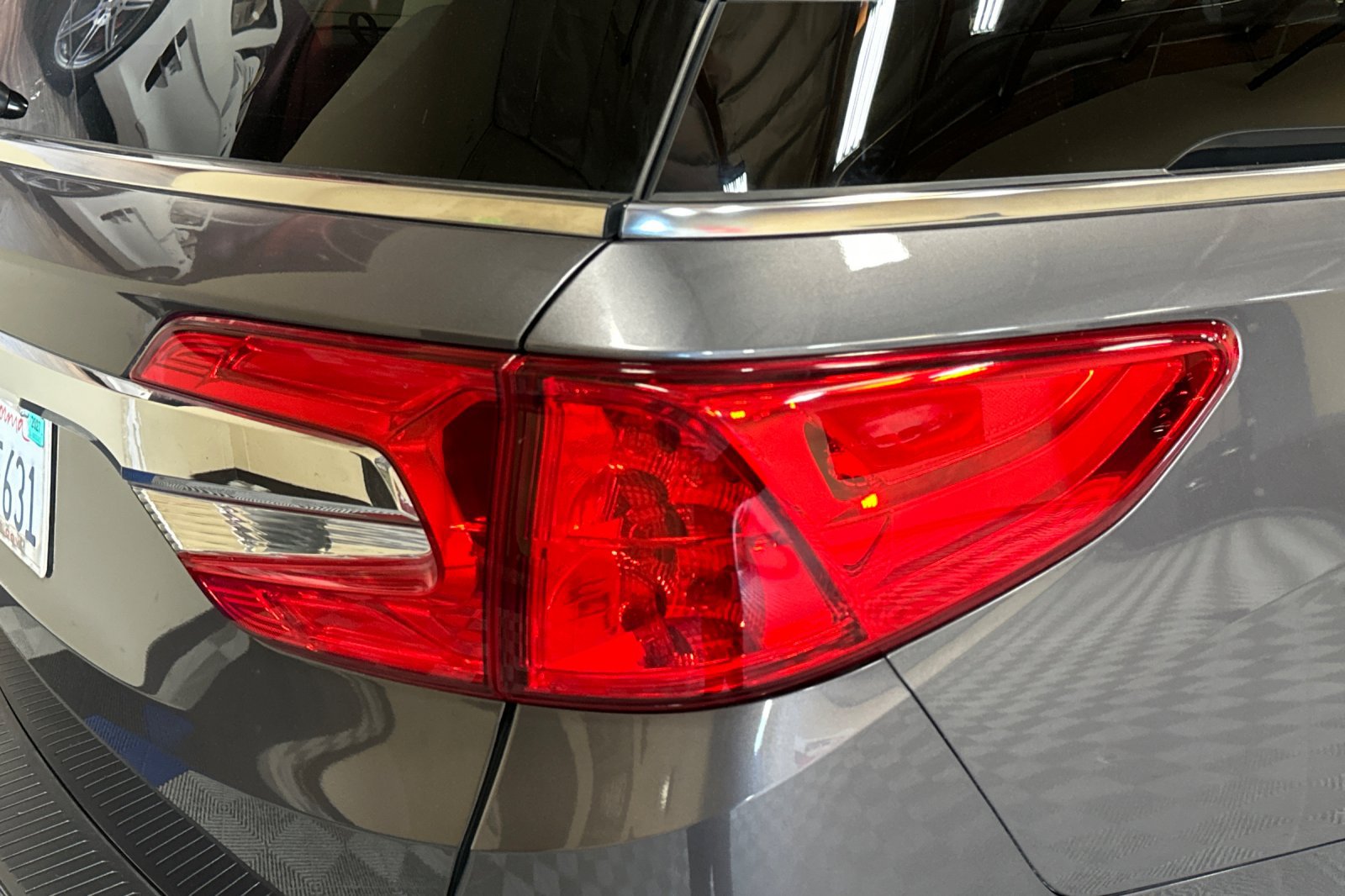 Used 2018 Honda Odyssey EX-L image 47