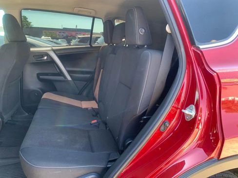 Used 2018 Toyota RAV4 XLE w/ Plus Extra Value Package FWD image 10