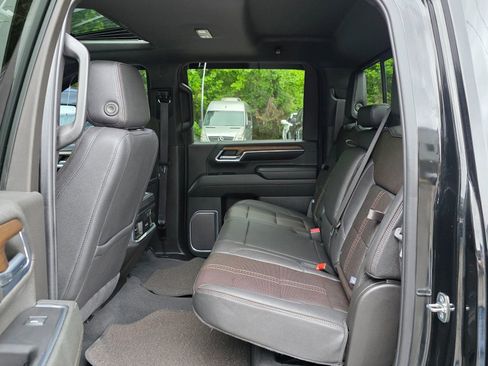 Used 2024 Chevrolet Silverado 2500 High Country w/ Midnight Edition AWD/4WD image 31