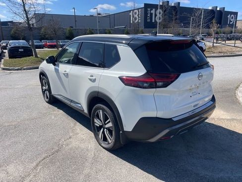 Certified 2023 Nissan Rogue SL w/ SL Premium Package image 5