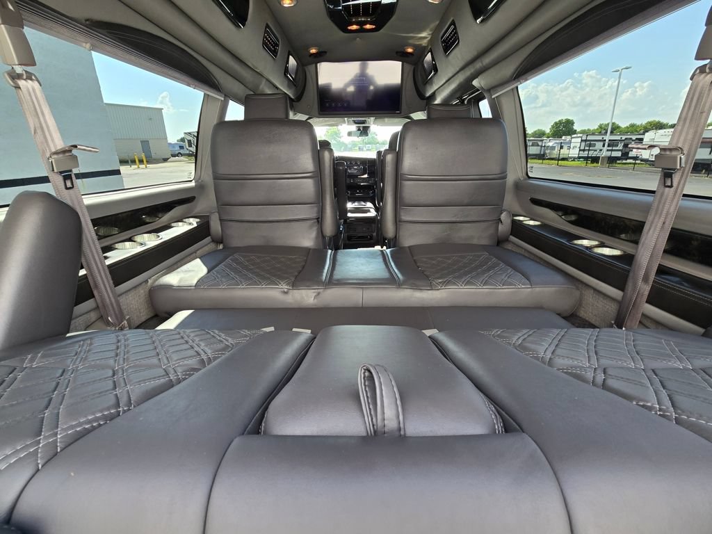 Used 2022 Chevrolet Express 2500 Extended w/ Enhanced Convenience Package RWD image 7