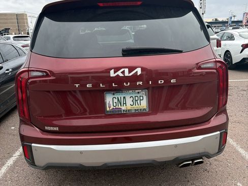 Used 2023 Kia Telluride S image 11
