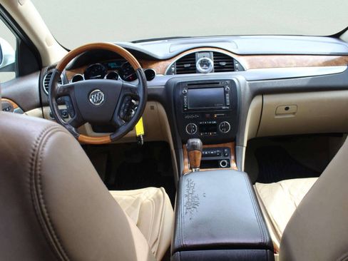 Used 2011 Buick Enclave CXL AWD/4WD image 8