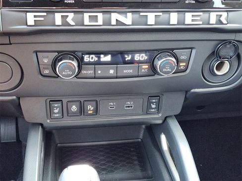 New 2025 Nissan Frontier SV w/ SV Convenience Package image 13