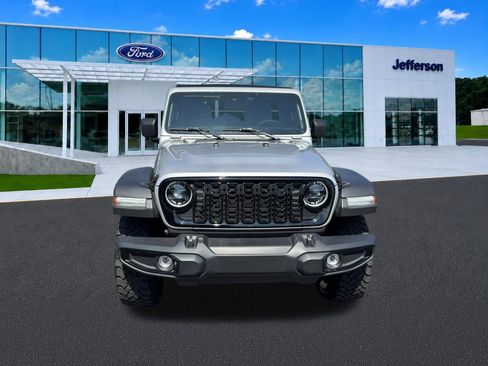 Used 2024 Jeep Wrangler Unlimited Sport AWD/4WD image 2