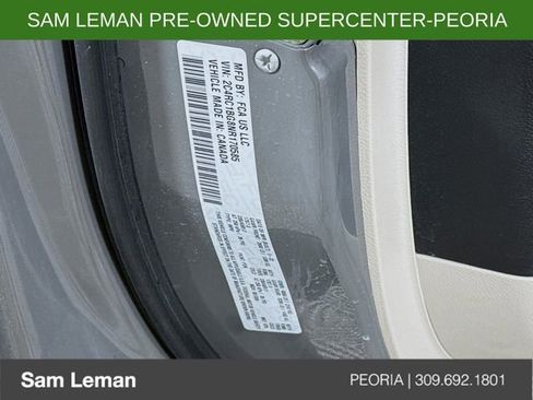 Used 2022 Chrysler Pacifica Touring-L image 31