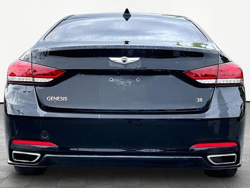 Used 2016 Hyundai Genesis 3.8 RWD image 6