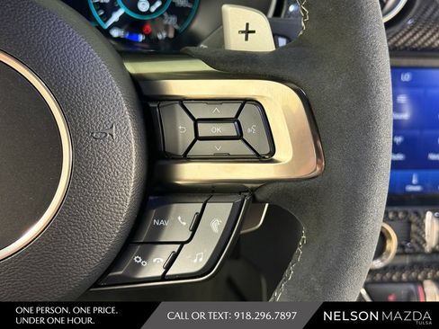 Used 2021 Ford Mustang Shelby GT500 w/ Technology Package RWD image 25