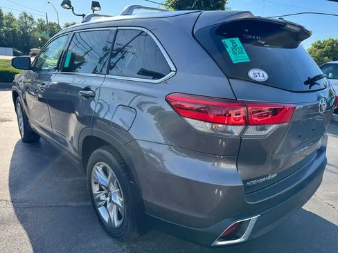Used 2019 Toyota Highlander Limited AWD/4WD image 3