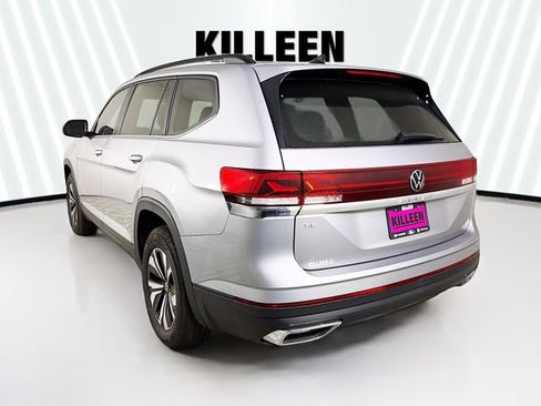 Used 2025 Volkswagen Atlas SE image 5