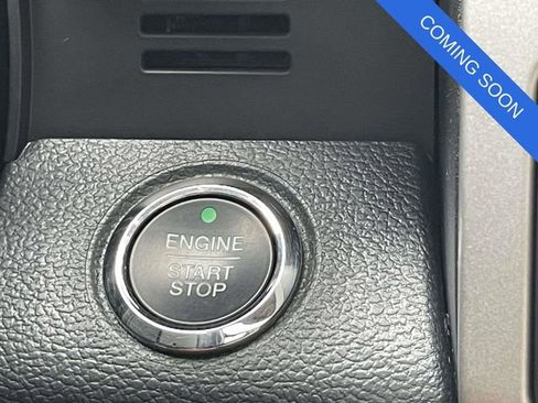 Used 2022 Ford F250 Lariat w/ Lariat Ultimate Package AWD/4WD image 19