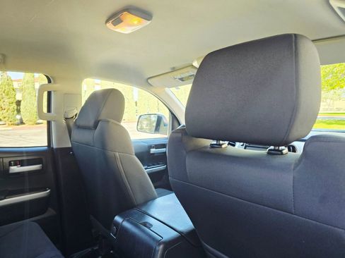 Used 2017 Toyota Tundra SR5 w/ SR5 Upgrade Package image 38