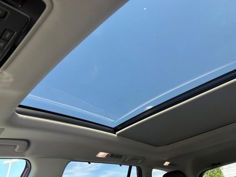 Used 2025 Toyota Grand Highlander FWD image 11