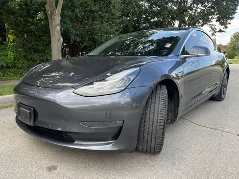Used 2018 Tesla Model 3 Long Range image 3