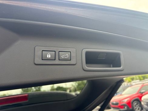 Certified 2025 Subaru Forester Premium AWD/4WD image 26