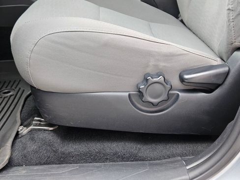 Used 2018 Toyota Tacoma SR5 image 20