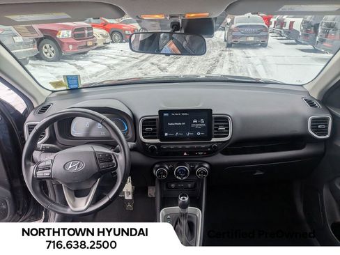 Certified 2023 Hyundai Venue SEL w/ Cargo Package image 7