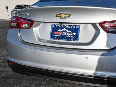 Used 2020 Chevrolet Malibu LT FWD image 11