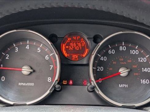 Used 2009 Nissan Rogue SL w/ Premium Pkg image 14