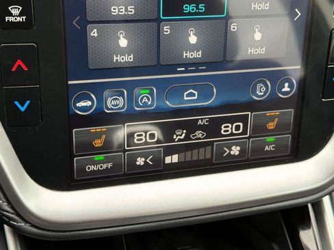 Used 2024 Subaru Outback Premium image 18