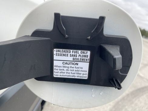 Used 2023 Subaru Outback Limited image 17