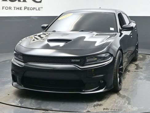 Used 2017 Dodge Charger R/T image 7