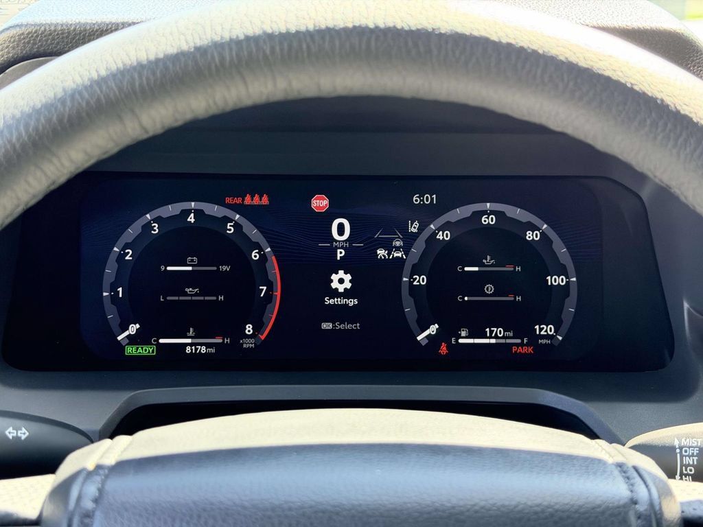 Certified 2025 Toyota Tacoma TRD Sport w/ TRD Sport Premium Package AWD/4WD image 9
