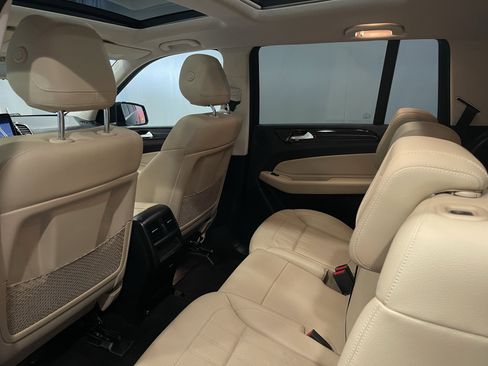 Used 2019 Mercedes-Benz GLS 450 4MATIC image 23