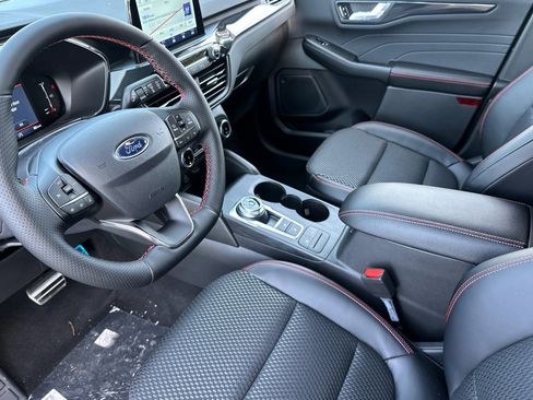 New 2024 Ford Escape ST-Line AWD/4WD image 16