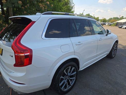 Used 2017 Volvo XC90 T6 Momentum w/ Vision Package AWD/4WD image 5